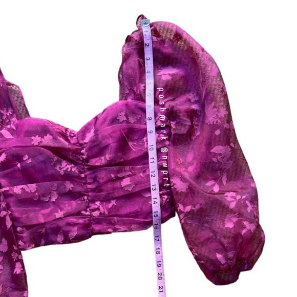 LOVERS + FRIENDS 💘 Octavia Pink Magenta Crop Top Ruched Blouse Puff Sleeve XS - Picture 8 of 9